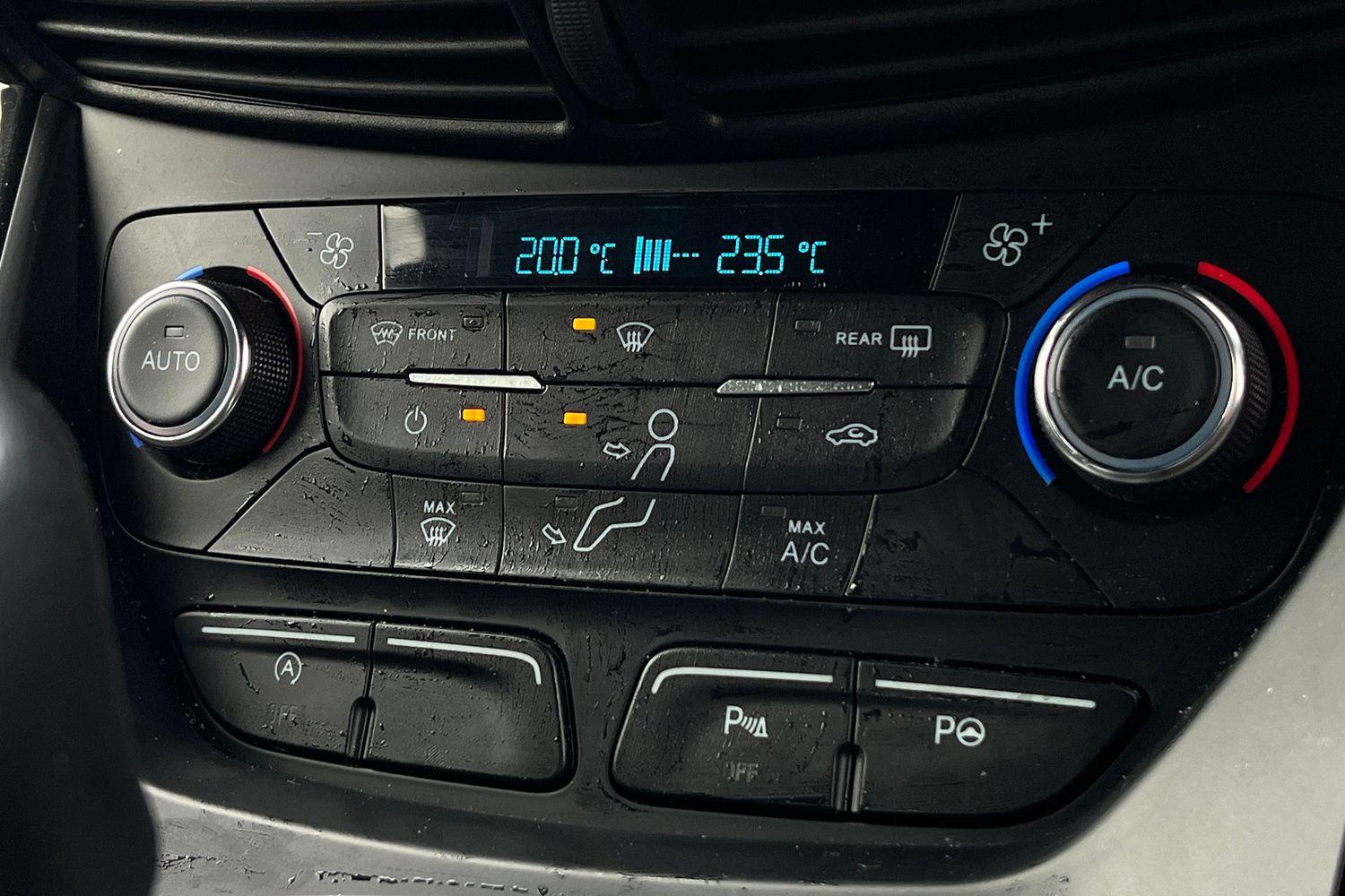 Ford Kuga Photo 30