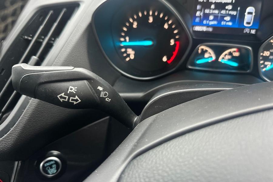 Ford KUGA Photo autoimg-d164b4410b20c8f2261ab76102c6ad2771799762.jpg