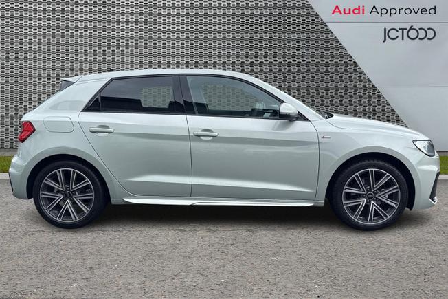 AUDI A1 Photo 4
