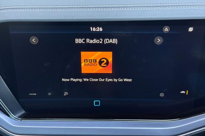 VOLKSWAGEN Touareg Photo 13
