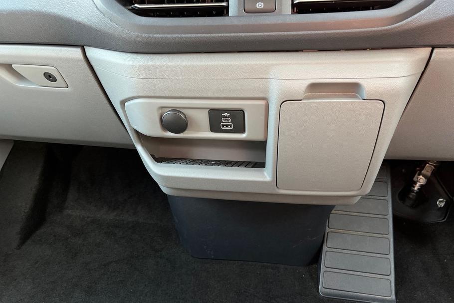 Used Ford TRANSIT CUSTOM XRZ5111 25