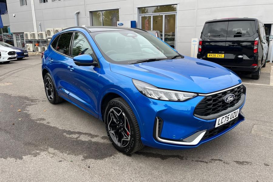 Ford KUGA Photo autoimg-d16d2fceaf8d91168ba8c2f08a2f961bc5d7313b.jpg