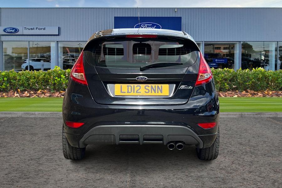 FORD FIESTA Photo autoimg-d175766c113f9601cc84b5115d37eccd406e0f50.jpg