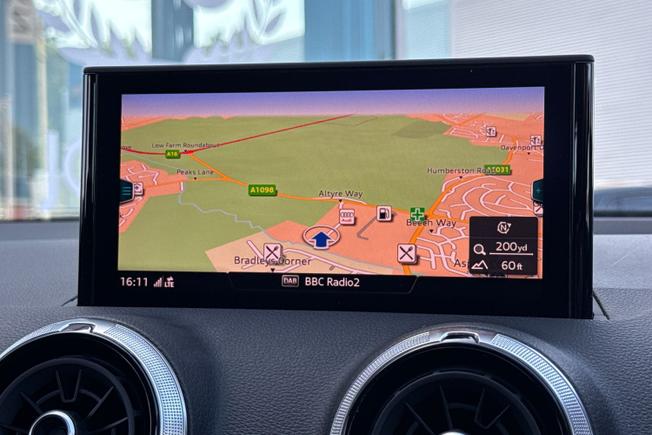 AUDI Q2 Photo 14