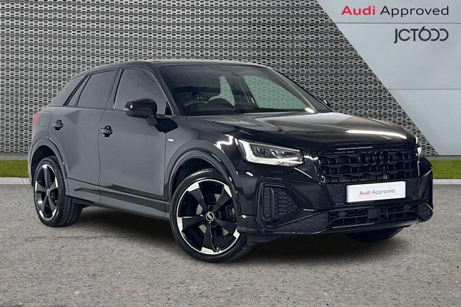 AUDI Q2 Photo 1