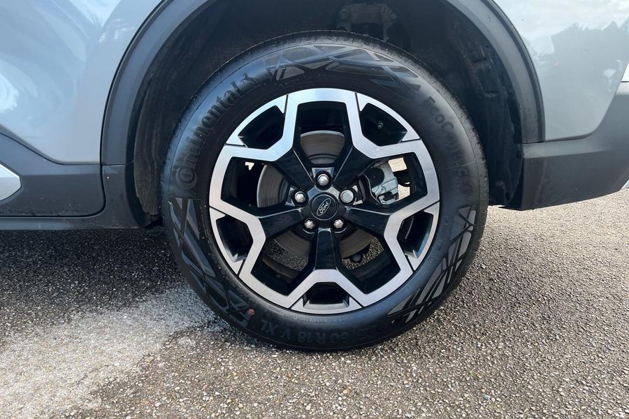 Ford KUGA Photo autoimg-d17c20f1aaf965b05e08e63fd41b1f9c3daf2768.jpg