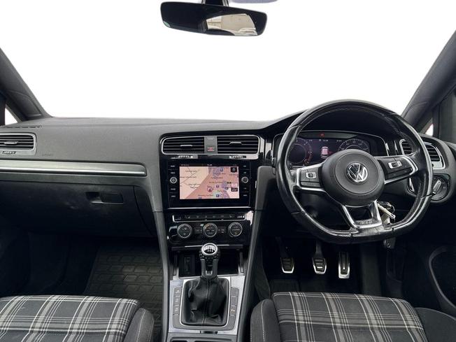 VOLKSWAGEN Golf Photo 10