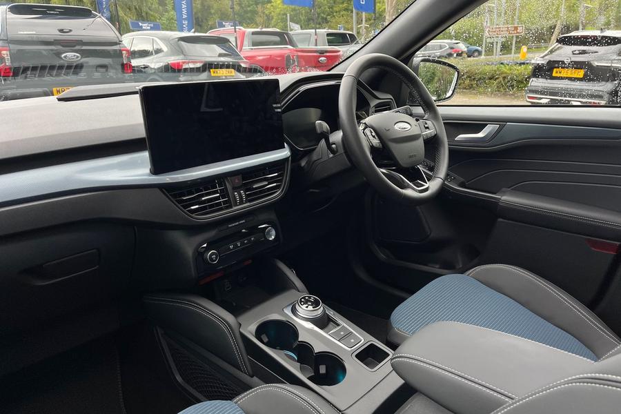 Ford KUGA Photo autoimg-d17e0354ede4ec31b05fc69cc6cc4eee8803bb92.jpg