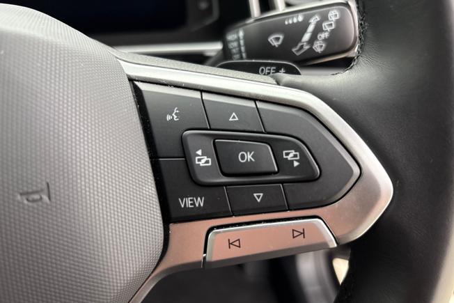 VOLKSWAGEN T-Roc Photo 17