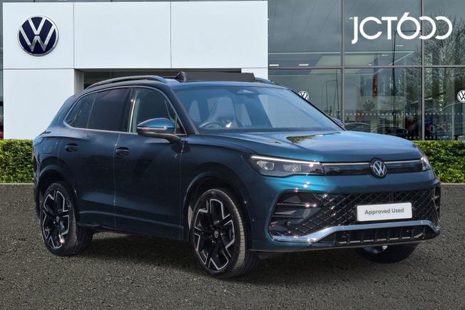 VOLKSWAGEN Tiguan Photo 1