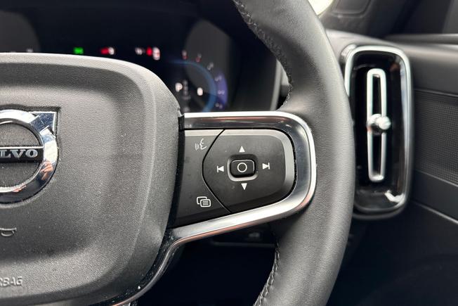 VOLVO Xc40 Photo 17