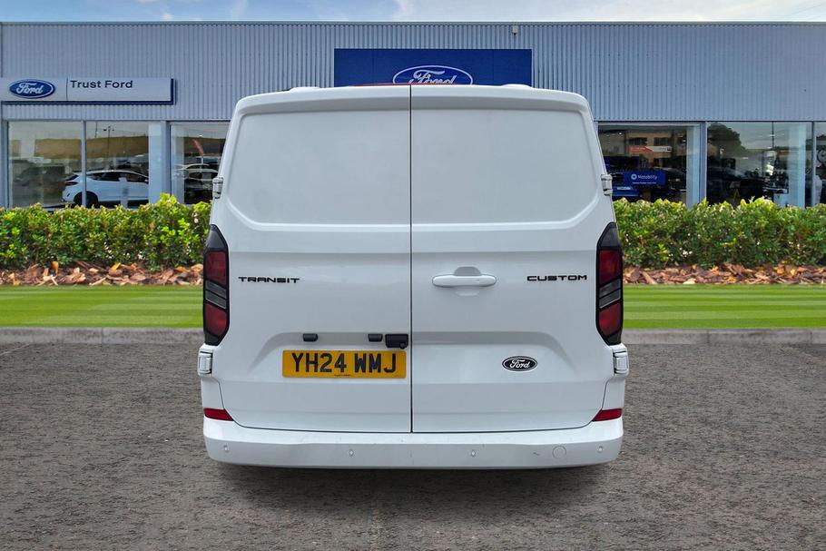 Used FORD TRANSIT CUSTOM YH24WMJ 13