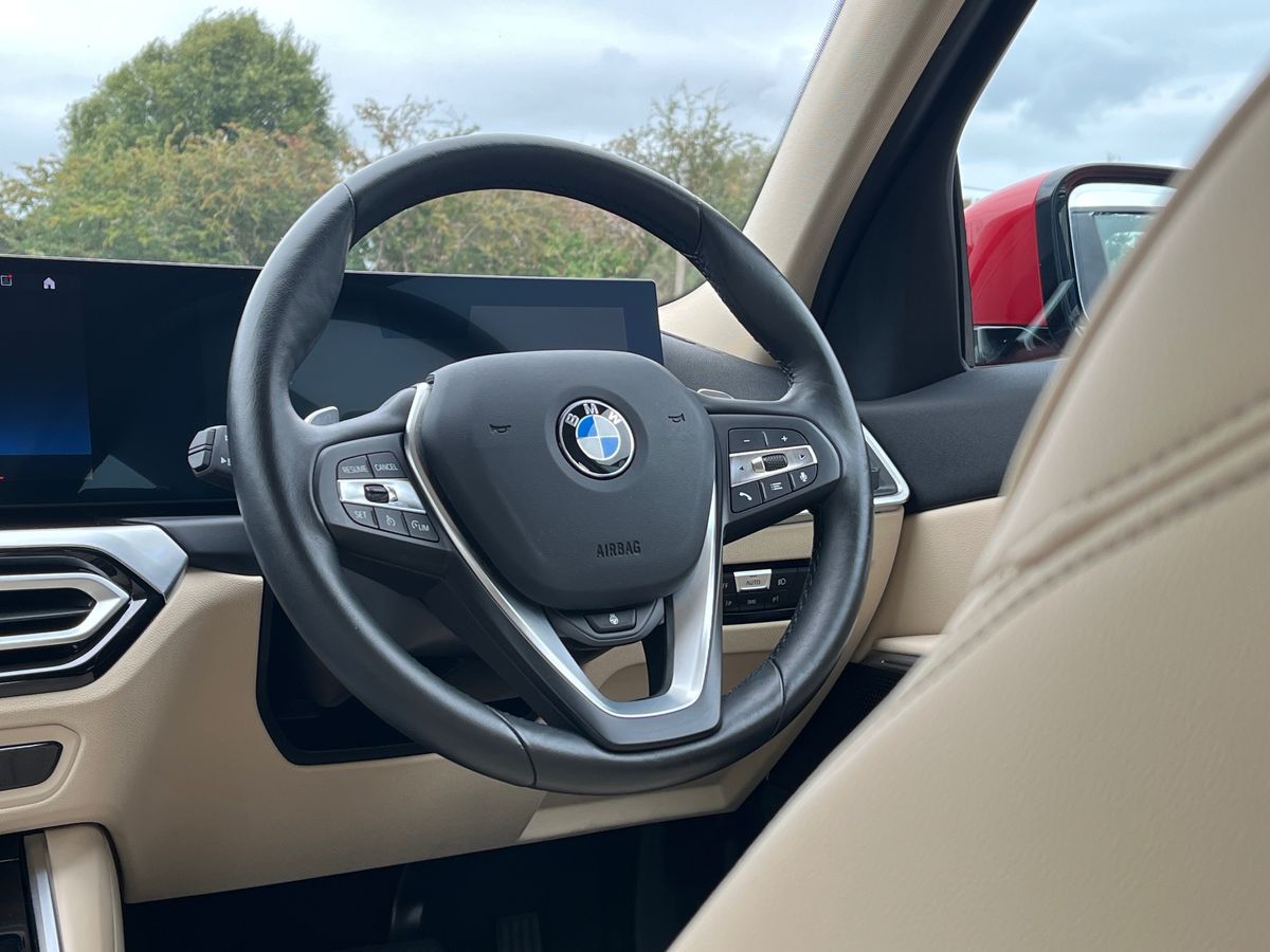 BMW 3 Series Photo 14