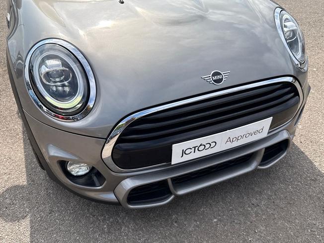 MINI Hatch Photo 29