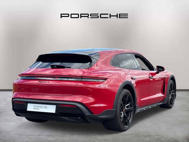 PORSCHE Taycan Photo 7