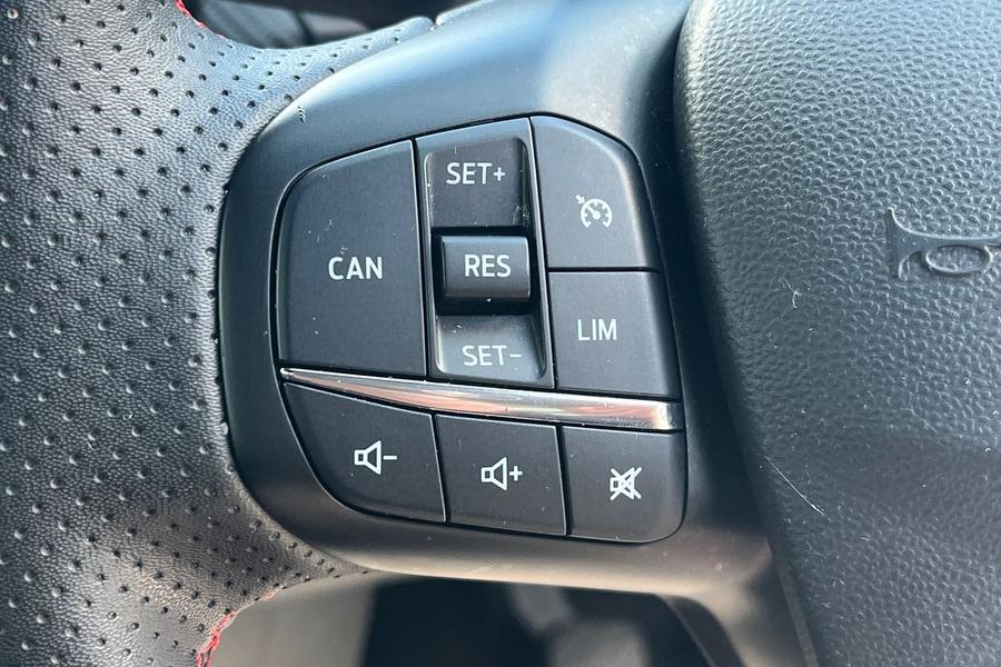 Ford Fiesta Photo autoimg-d18db31d5a276a72e3133cfb96ff06dd648bebeb.jpg