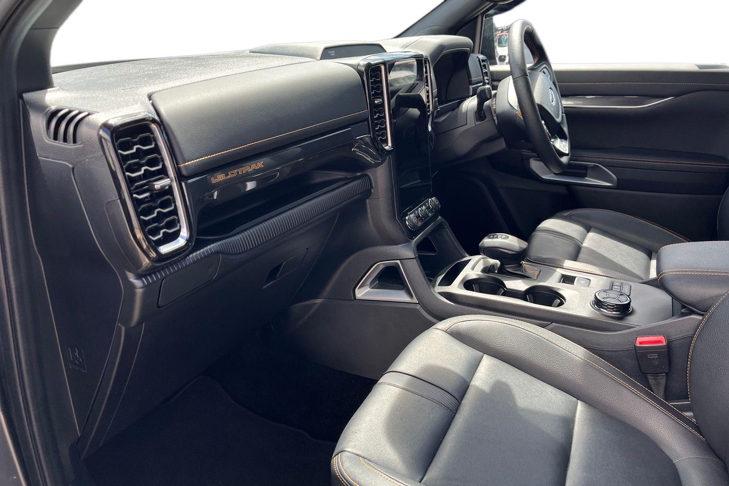 Ford RANGER Photo 2