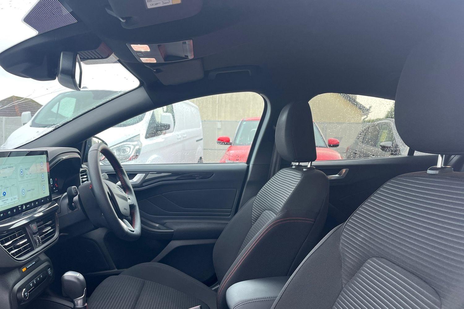 Ford FOCUS Photo 18