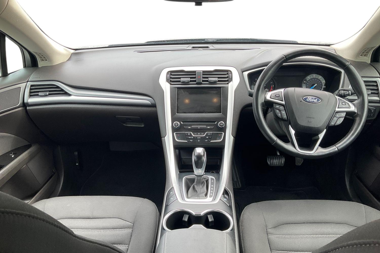 Ford MONDEO Photo 9