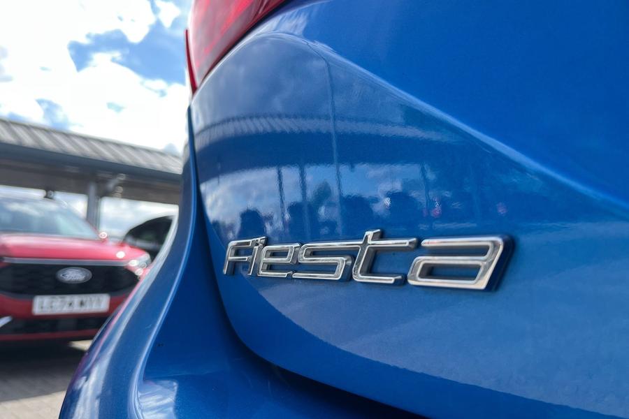 Ford Fiesta Photo autoimg-d19ada155e698e6af4ca5a5ae30dc54b497972d3.jpg