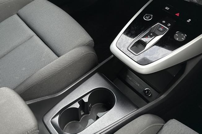 AUDI Q4 E-Tron Photo 34