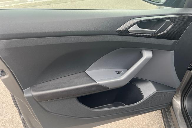 Volkswagen T-Cross Photo 38