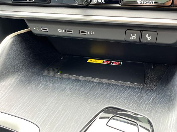 Lexus RZ Photo autoimg-d1a00cc77bf41102ed2dffa5610e31b082480119.jpg