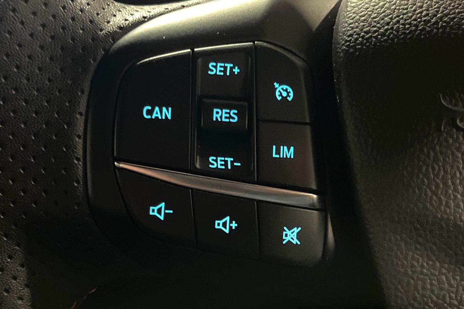 Ford FOCUS Photo 39