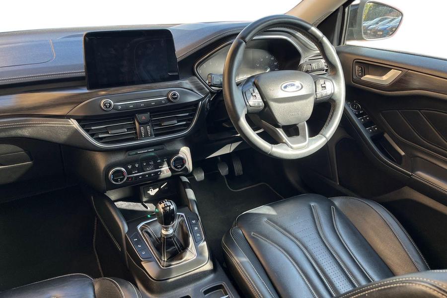 Ford FOCUS VIGNALE Photo autoimg-d1a587ba9e409ea861dfa253008f2ef412cb2f65.jpg