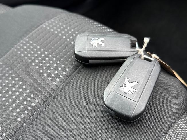 PEUGEOT 308 Sw Photo 41