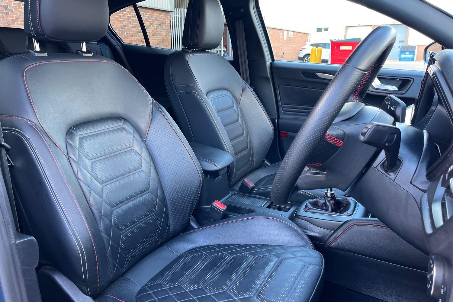 Ford Focus Photo 16