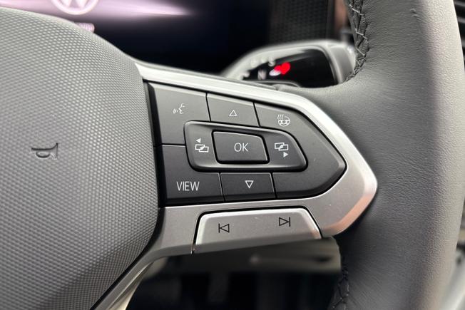 VOLKSWAGEN Tiguan Photo 17