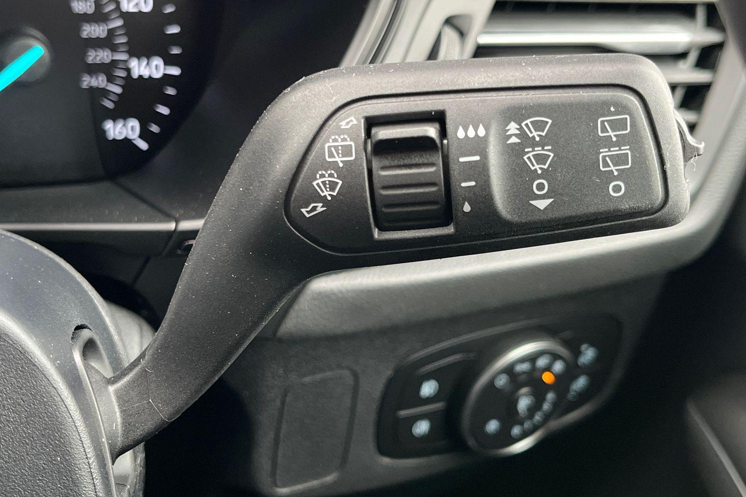 Ford FOCUS Photo 14