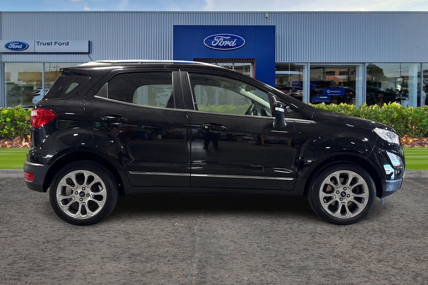 Ford ECOSPORT Photo 2