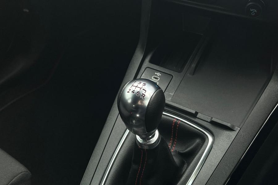 Ford PUMA Photo autoimg-d1bbf0be2784c45fbf42bd88e43e64bceff00a45.jpg
