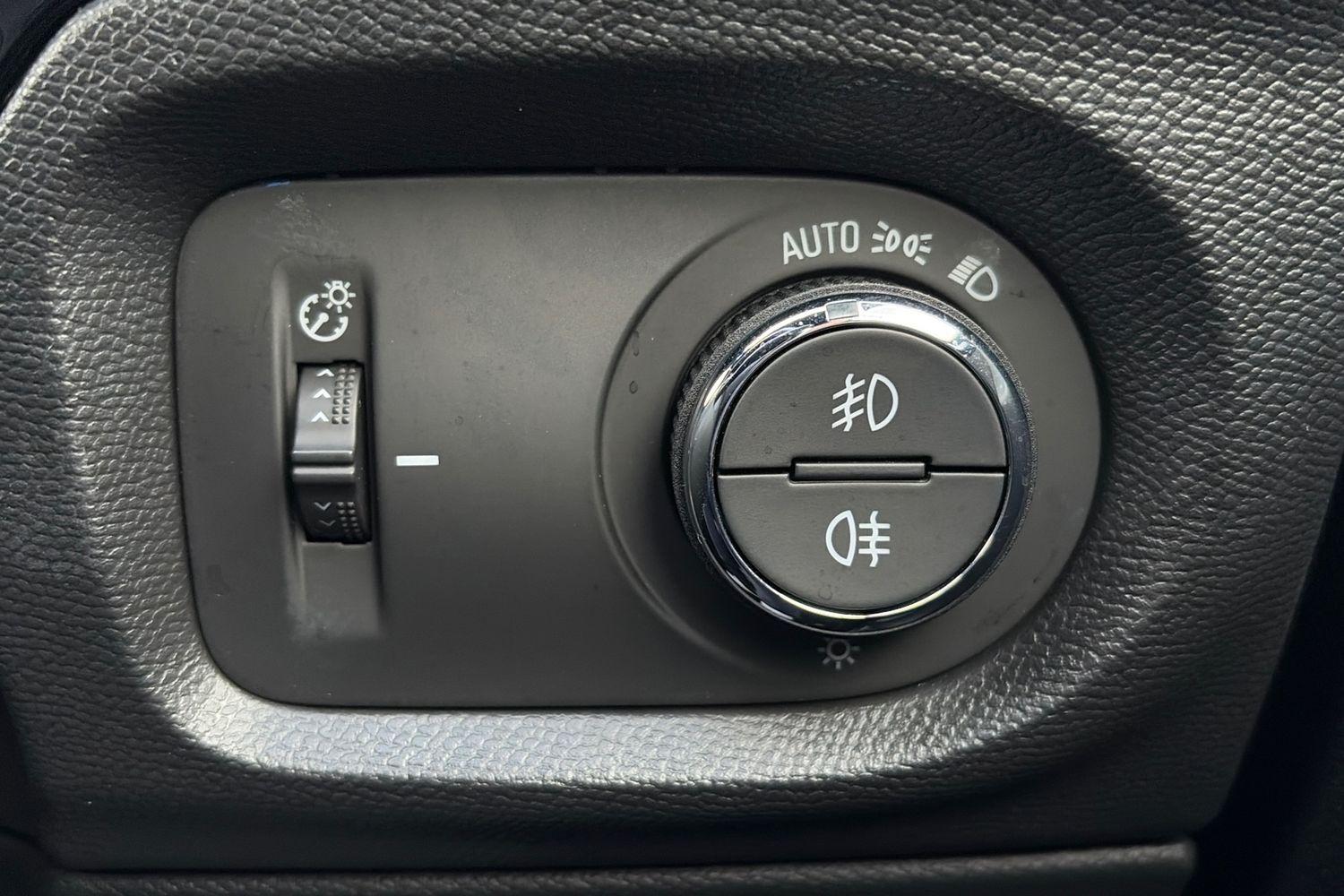 Vauxhall Corsa Photo 22