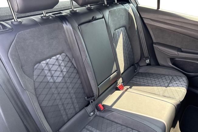 VOLKSWAGEN Golf Photo 9