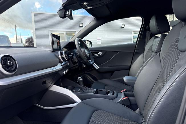 AUDI Q2 Photo 42