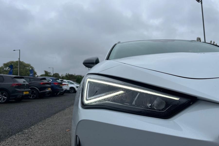 CUPRA Leon Photo autoimg-d1cacfe1b388379e856ff07a0bfe990d1bb936cc.jpg