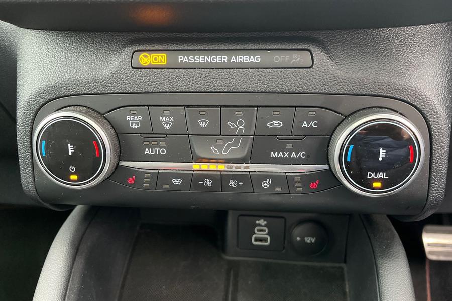 Ford Kuga Photo autoimg-d1cd86deabe5798c28386f191ac4ab12f6e62edb.jpg