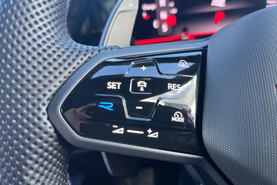 Volkswagen Golf Photo autoimg-d1ce4fb3d033659d6f163205e223fbe5bcd0ea3f.jpg