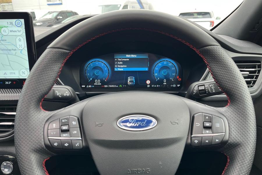 Ford KUGA Photo autoimg-d1ceb44f2c25f20cb0f34322f0bd73358903397e.jpg