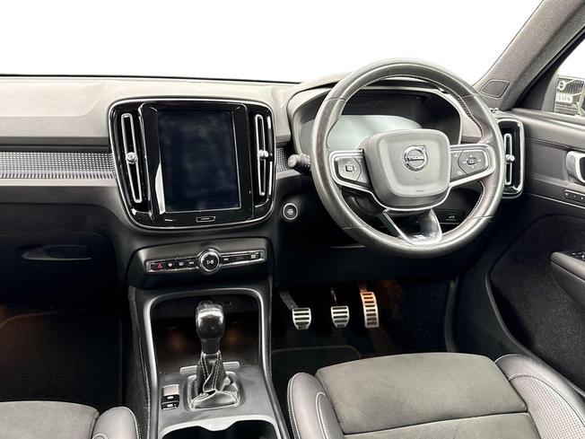 VOLVO XC40 Photo 11