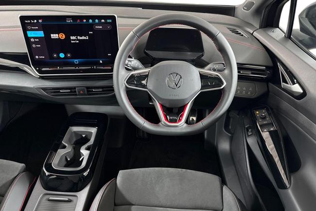 VOLKSWAGEN ID.4 Photo 11