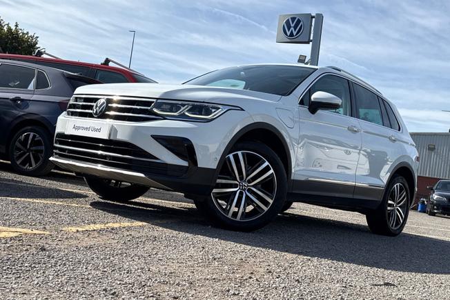 VOLKSWAGEN Tiguan Photo 51