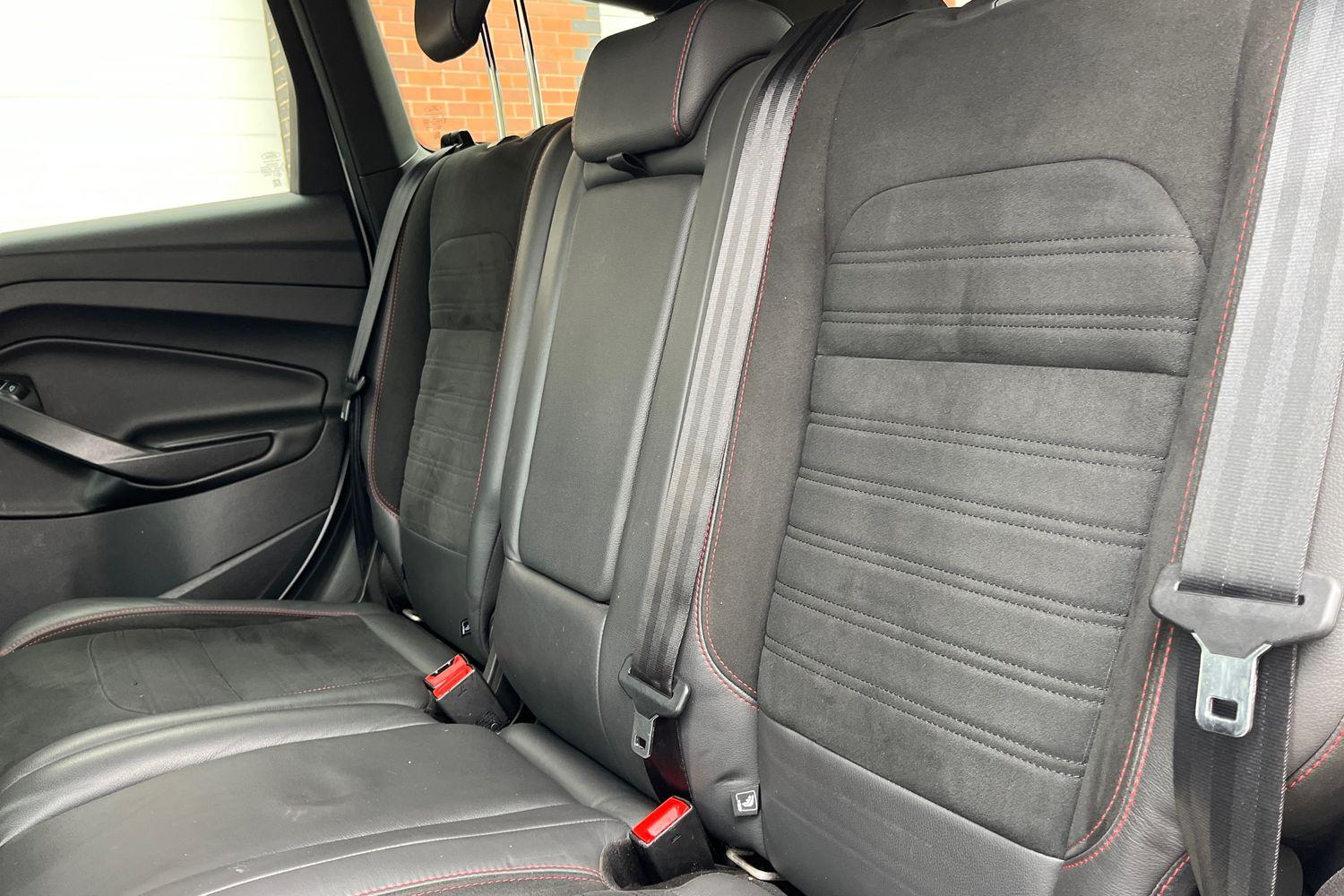 Ford KUGA Photo 19