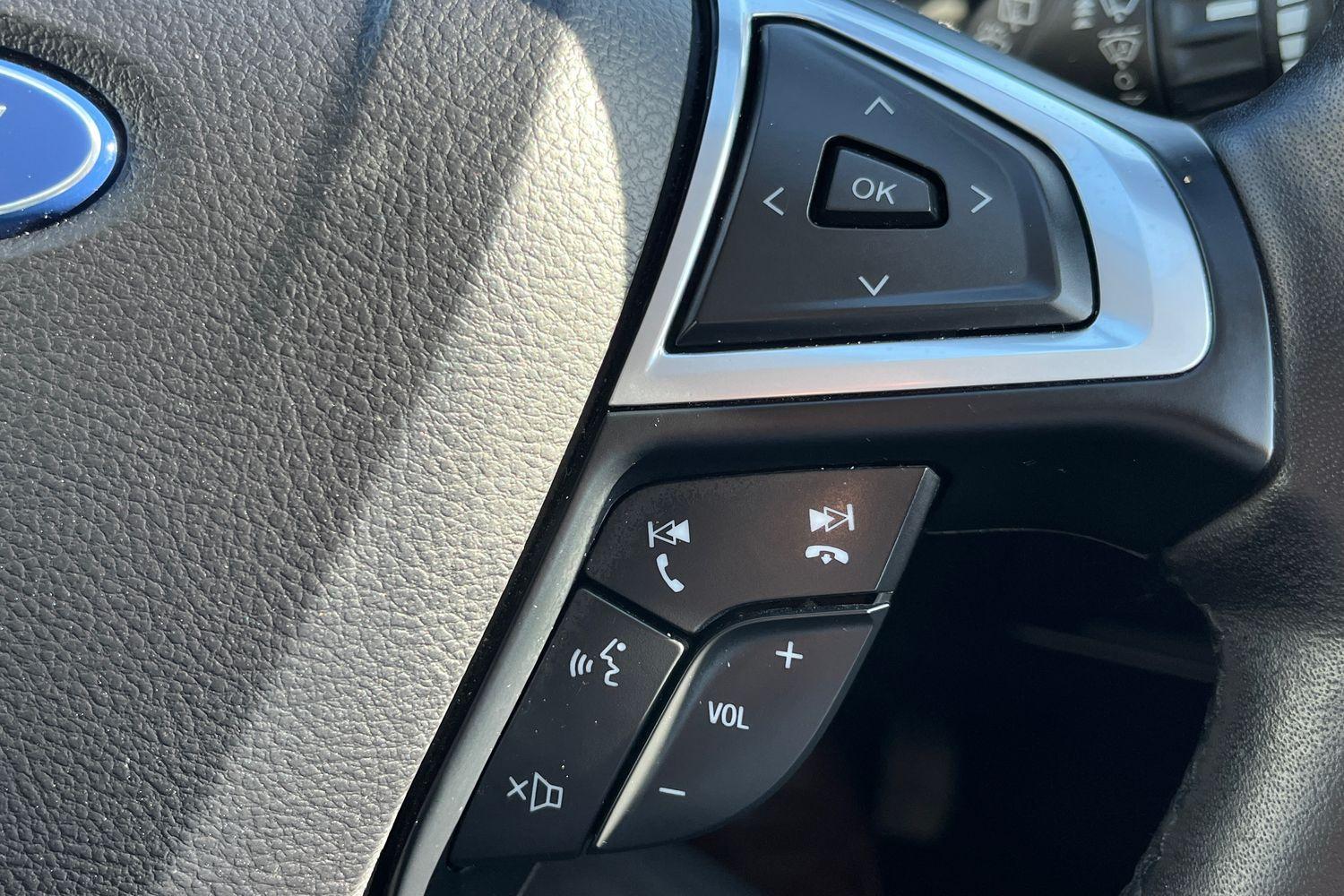 Ford S-MAX Photo 23