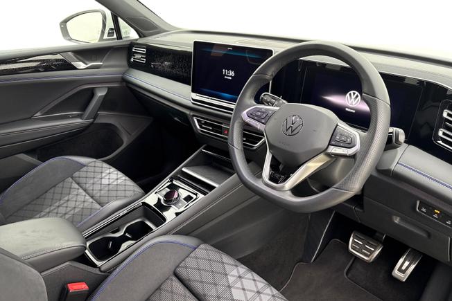 VOLKSWAGEN Tiguan Photo 6