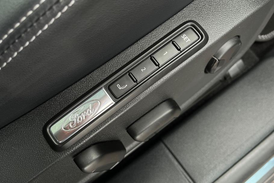 Used Ford Explorer 37