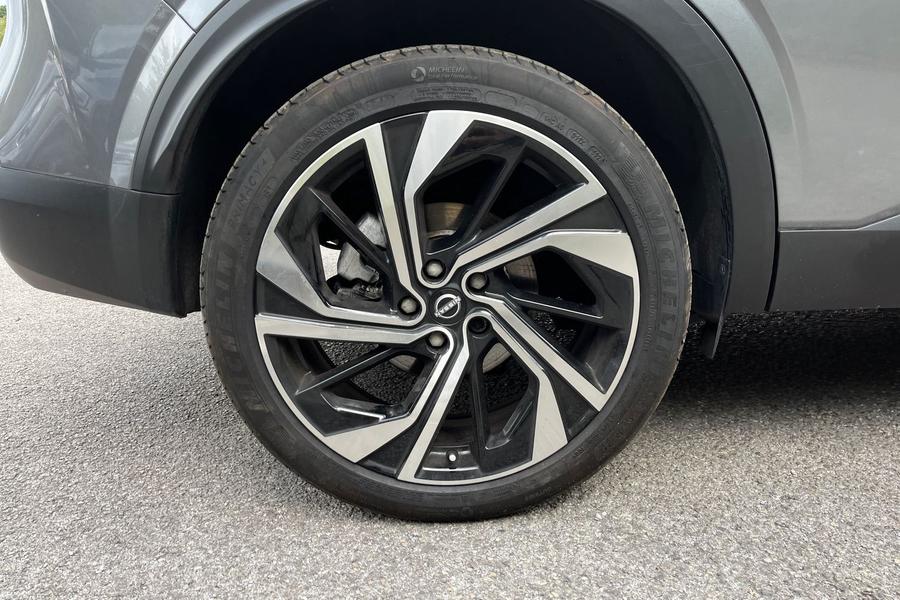 Nissan Qashqai Photo autoimg-d1e02a191c3f1625a0cc698a6e6b7827577c7b18.jpg